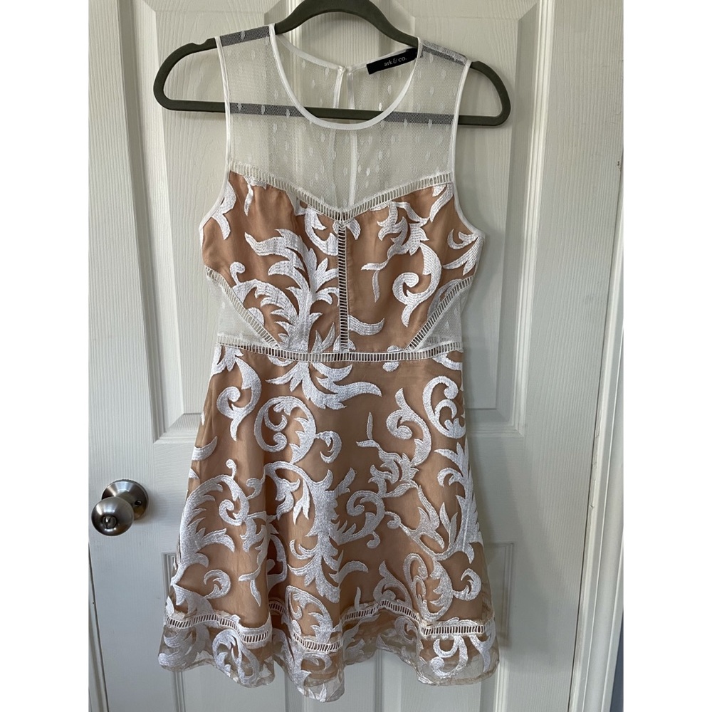 Ark & Co. champagne and white lace dress